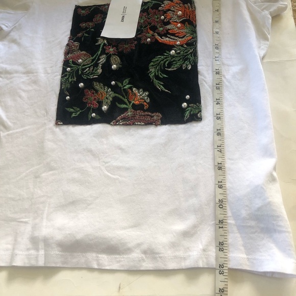 Zara W / B Velvet Patch Embroidered Floral and Pearls Details Short Sleeves Top - Picture 8 of 9